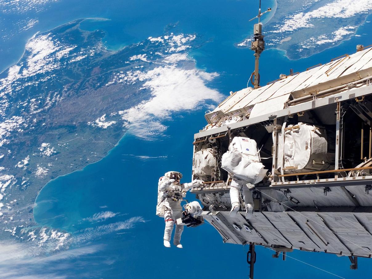 SpaceBakery space travels